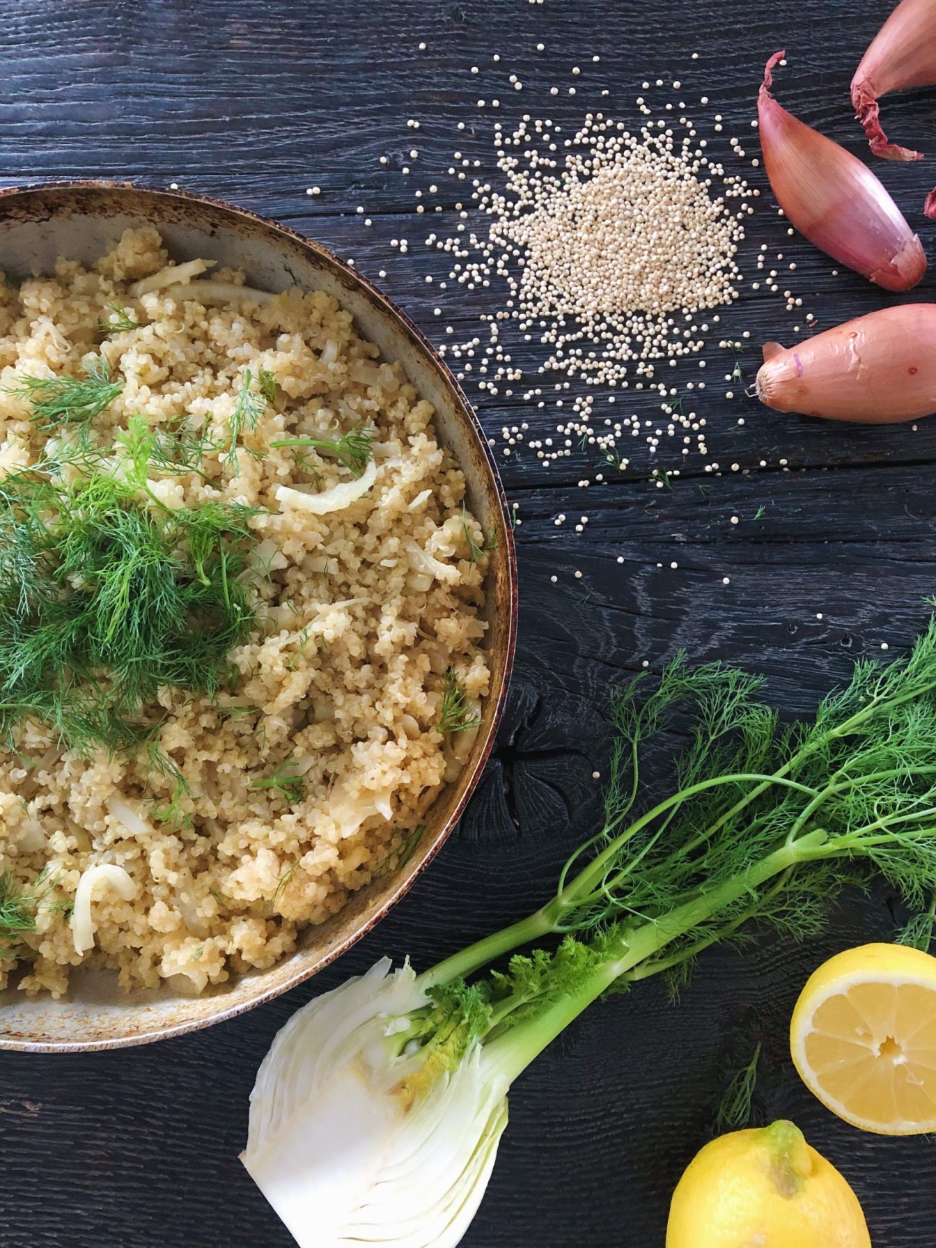 Quinoa med karamelliserede løg