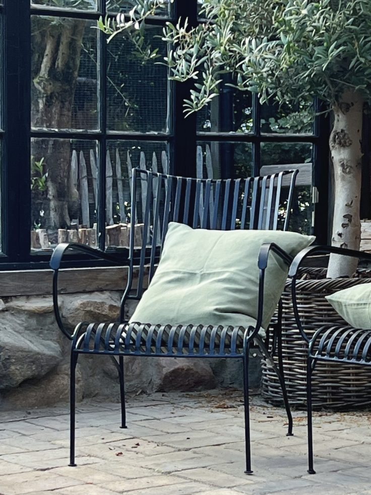 Loungestol i jern, sortmalet - Marley - Bloomingville